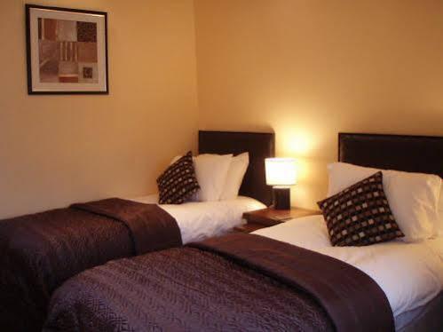 The Horse & Jockey Inn Knighton  Eksteriør billede